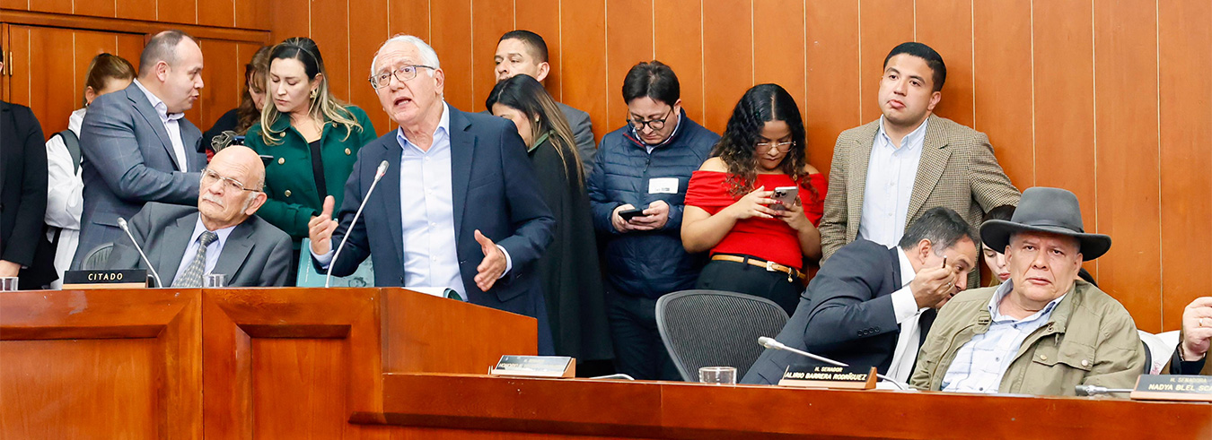 Foto en ponencia de reforma a la salud