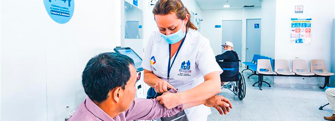 foto atencion a persona